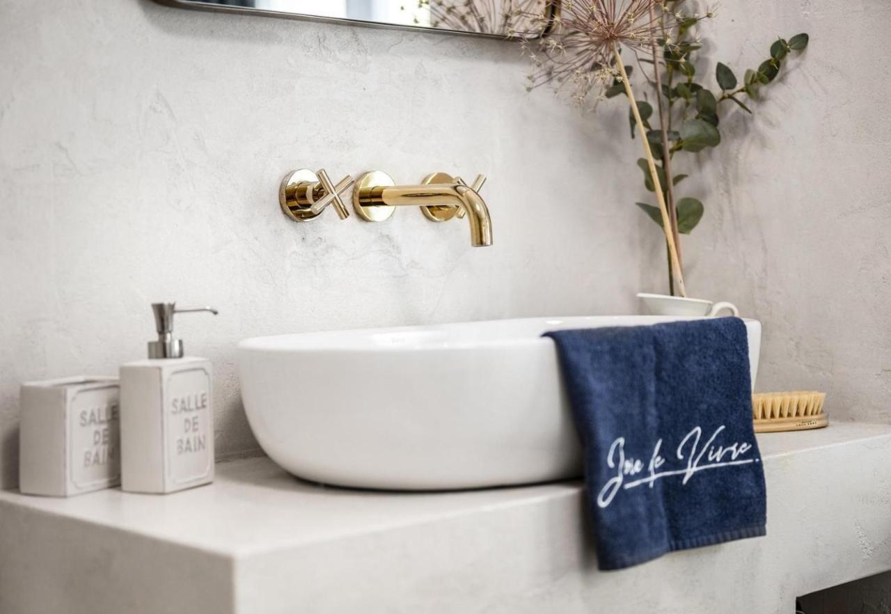 New Design & High Standard Apt From 16Th Century In Old Town-Free Parking ブラチスラヴァ エクステリア 写真