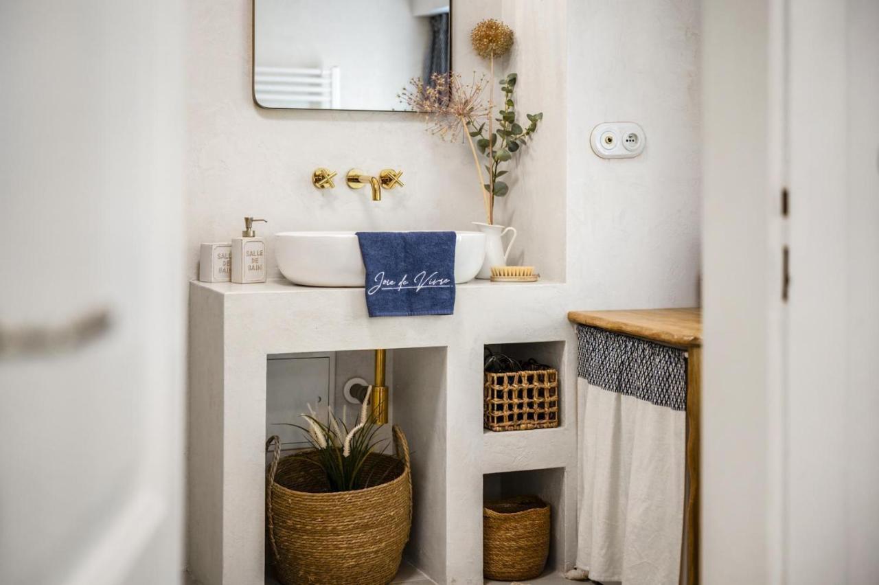 New Design & High Standard Apt From 16Th Century In Old Town-Free Parking ブラチスラヴァ エクステリア 写真